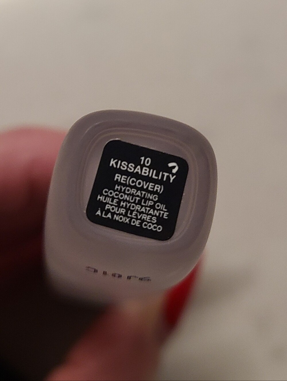 Marc Jacobs 10 Kissability Hydrating Coconut Lip Oil - Picture 3 of 3